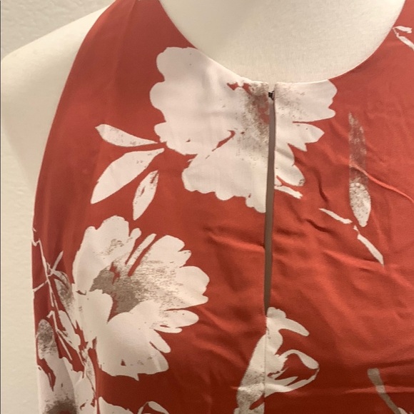 Rust and White Floral Halter Top - Picture 4 of 6